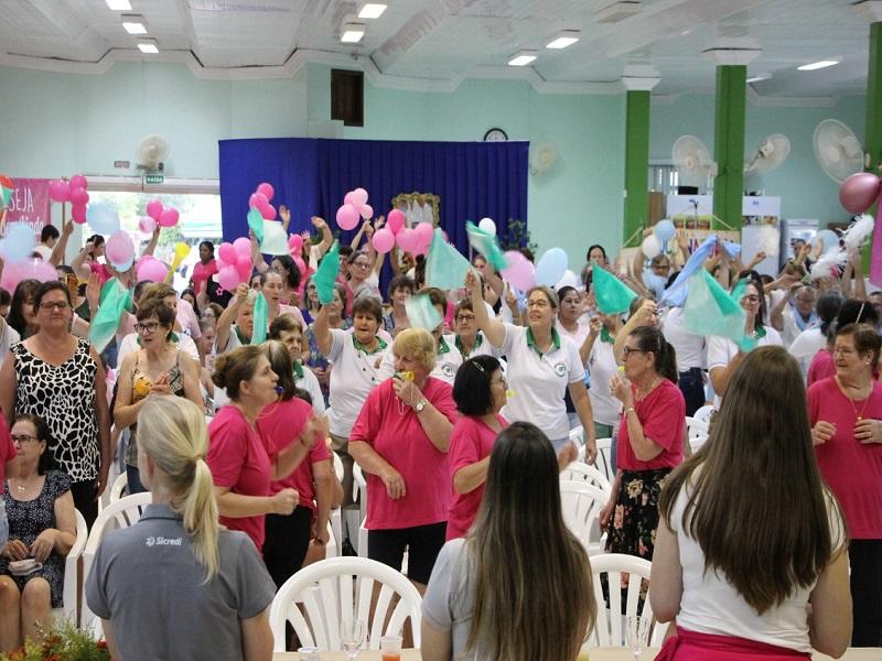 Trenzinho do Noel e Carreta da Alegria iniciam passeios em Guarapuava