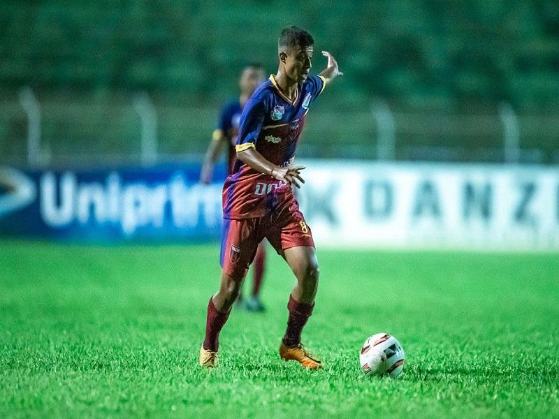 Em momentos opostos, Flamengo e Grêmio jogam em Porto Alegre